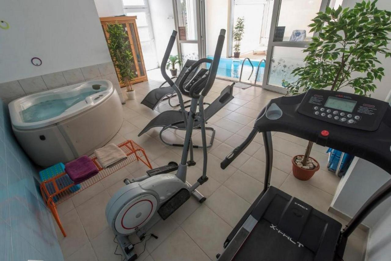 Apartments Villa Ema ザダル エクステリア 写真