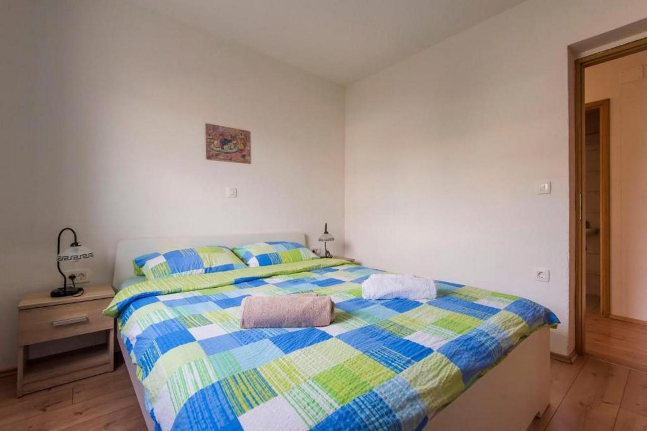 Apartments Villa Ema ザダル エクステリア 写真