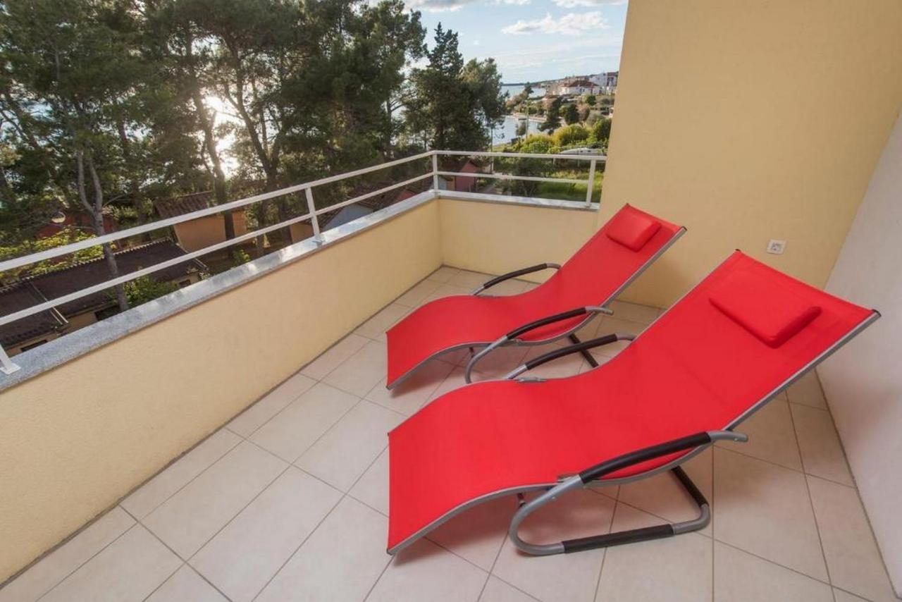 Apartments Villa Ema ザダル エクステリア 写真