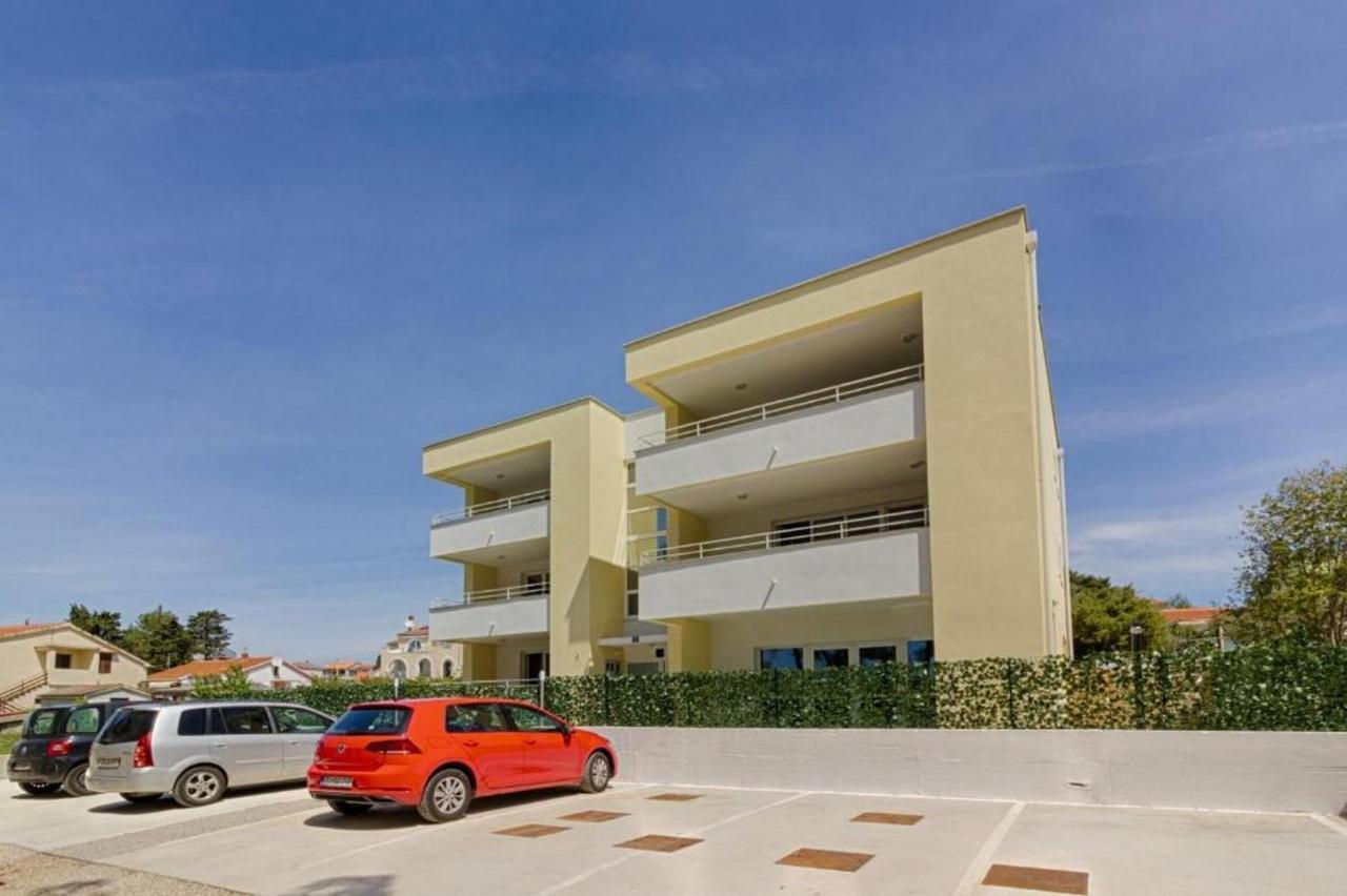 Apartments Villa Ema ザダル エクステリア 写真