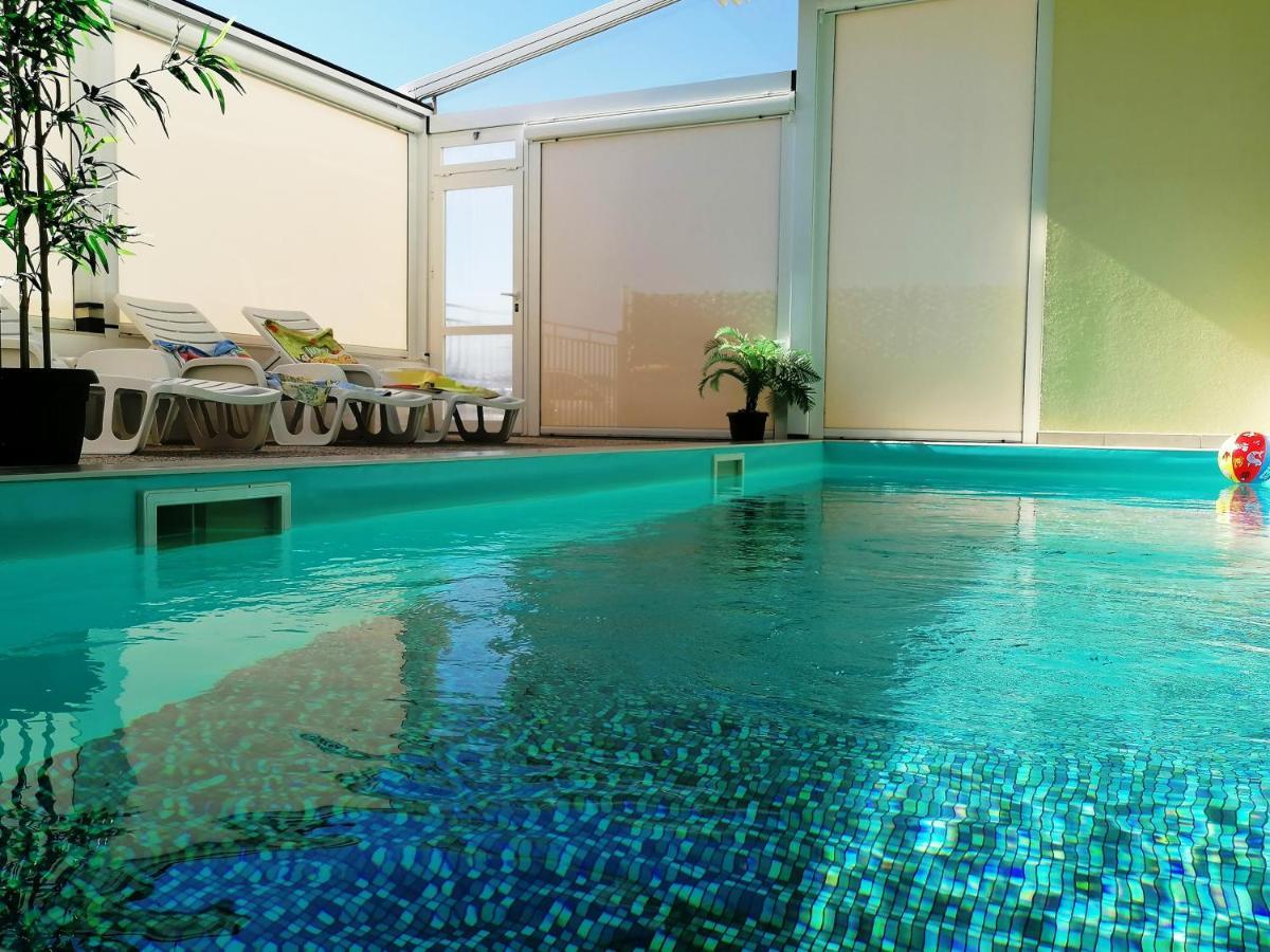 Apartments Villa Ema ザダル エクステリア 写真